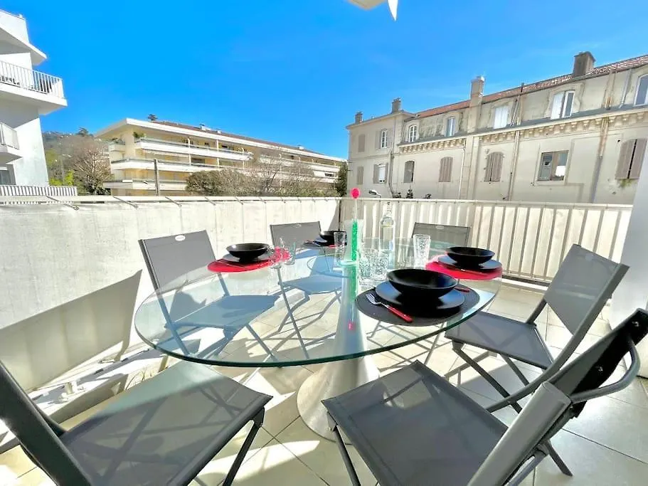 Appartement Centre De Cannes - 2 Pieces - Garage Francja