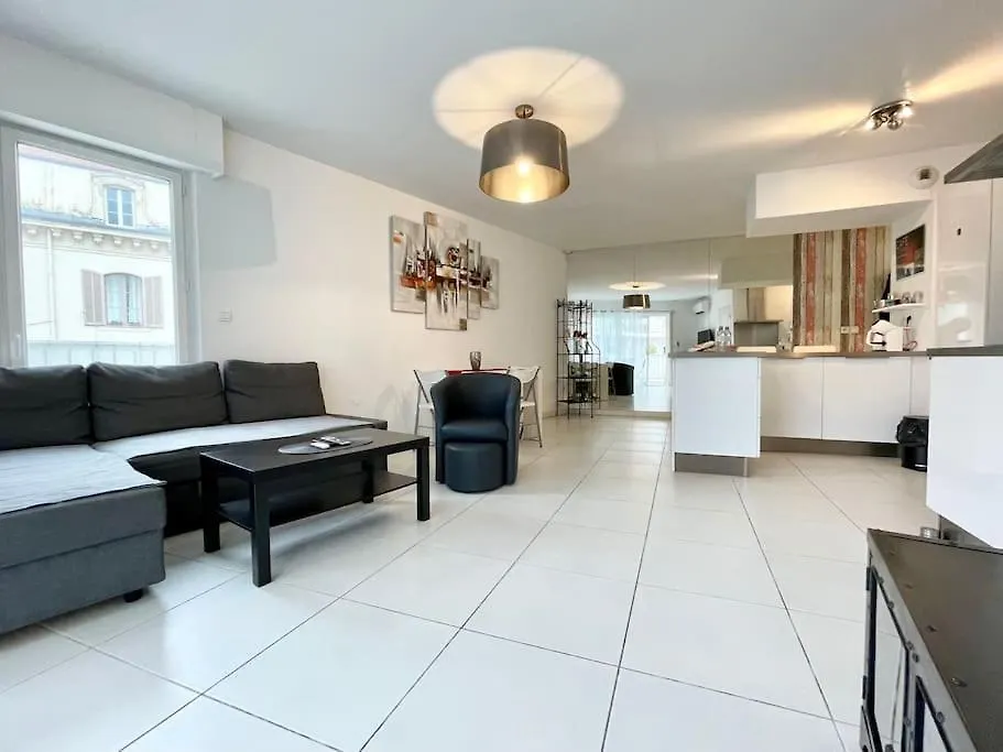Appartement Centre De Cannes - 2 Pieces - Garage